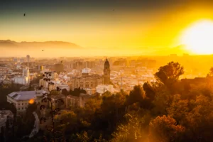 Málaga al atardecer
